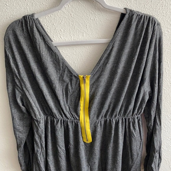 Liz Lang maternity tip with yellow detail - Picture 3 of 5